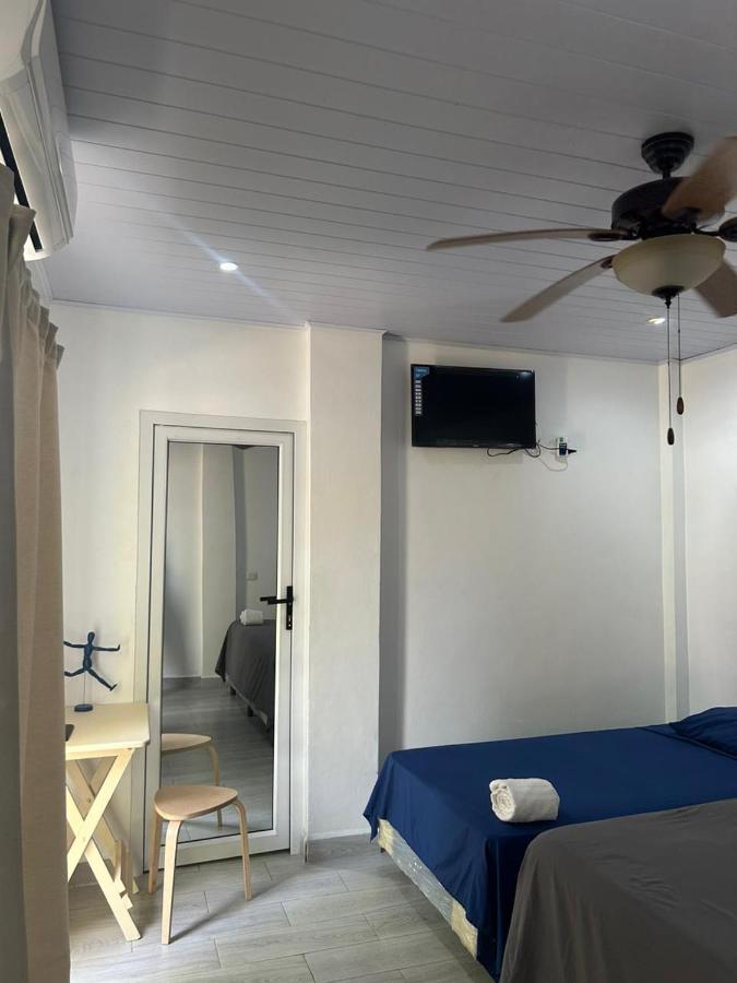 Athena Garden Hotel Tela Kültér fotó
